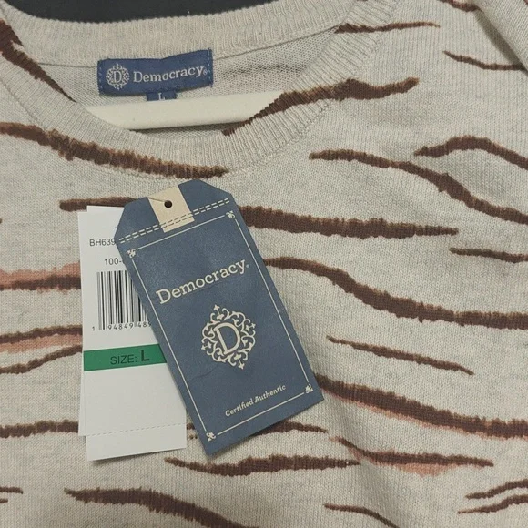 NWT Democracy Sweater - L - Picture 2 of 5